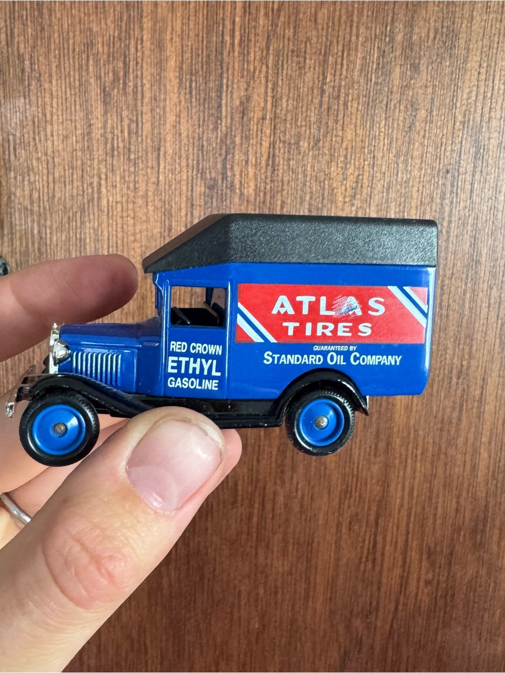Vintage LLedo Days Gone Atlas Tires Standard Oil Delivery Truck Diecast